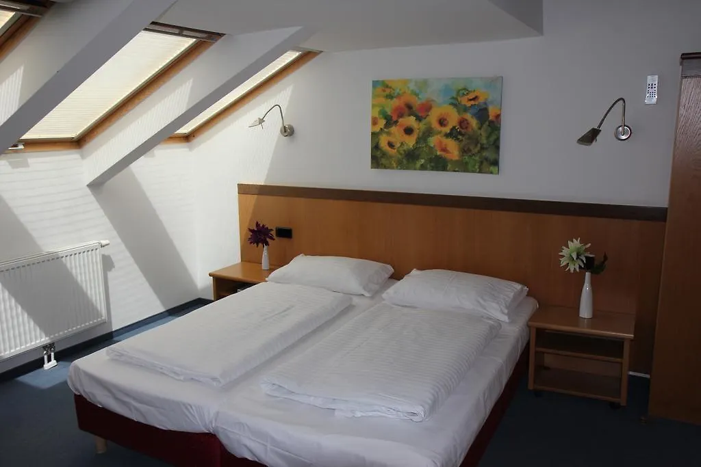 Goesser Schloessl Wien Gasthof
